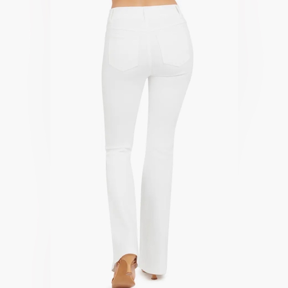 SPANX Flare Pull on Jeans Large (10-12) - Picture 2 of 4